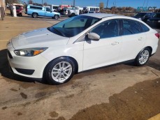 2016 Ford focus SE Sedan 4D