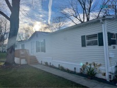 3 Beds 2 Baths - House