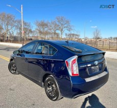 2012 Toyota prius Three Hatchback 4D