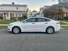 2013 Ford fusion SE Hybrid Sedan 4D