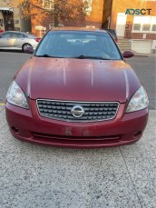 2005 Nissan altima