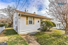 3 Beds 2 Baths House