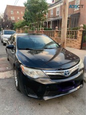 2013 Toyota camry LE Hybrid Sedan 4D