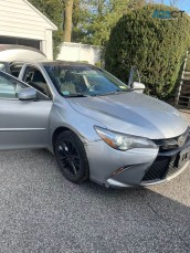 2017 Toyota camry SE Sedan 4D