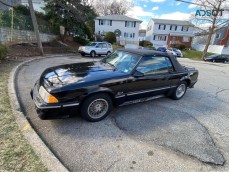 1987 Ford mustang GT Convertible 2D