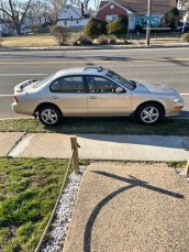 1997 Nissan maxima SE Sedan 4D