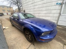 2005 Ford mustang Premium Coupe 2D