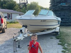 1999 Searay runabout