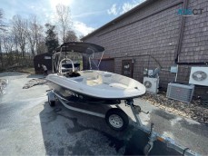 2014 Bayliner element 16 el