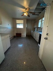 4 Beds 1 Bath House