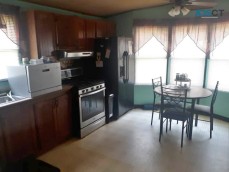 2 Beds 2 Baths - House