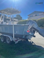 1995 Boston Whaler outrage 24