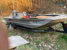 1999 Bass tracker 18 foot