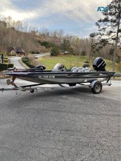 2008 Triton bass boat aluminum