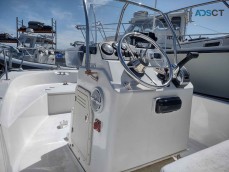 2008 Boston whaler montauk