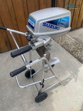 8hp Suzuki Outboard Motor