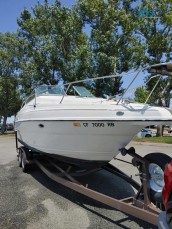 2002 Glastron GS279 cabin cruiser