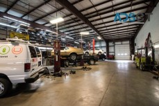 M and R Auto Center Services